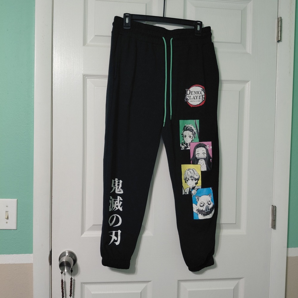 Demon Slayer Kimetsu no Yaiba Mens Black Wash Graphic Joggers Small LJ42415LB